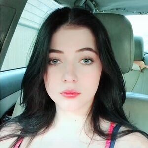 Meet your Posher, Katelyn